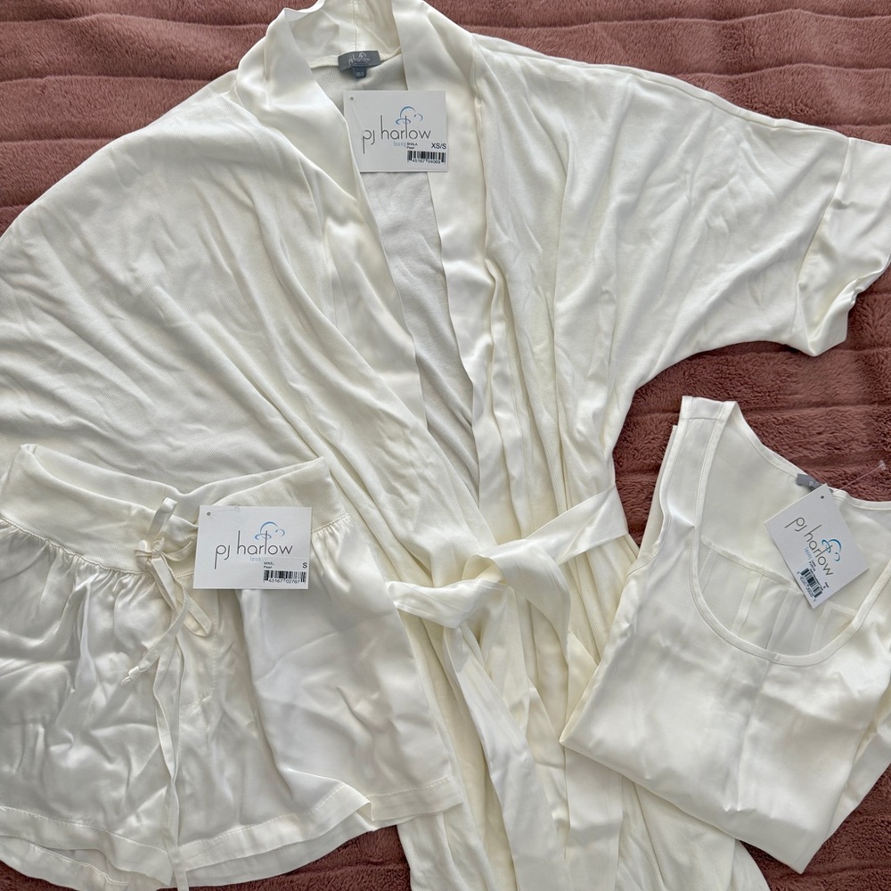 PJ Harlow Pearl Women's Three-Piece Sleepwear Set - Robe, Tank & Shorts-NEW